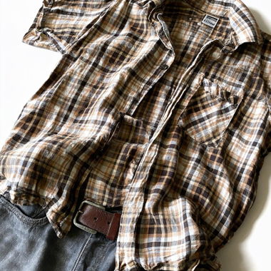 Chemise courte classique à carreaux