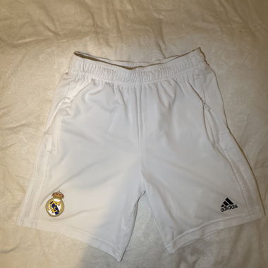 Pantaloncini bianchi Real Madrid Adidas