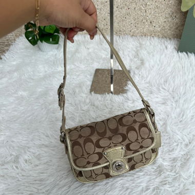 Coach Shoulder Bag, like new, citybag
