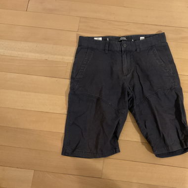 Jorts grau