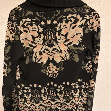 Cardigan lavorato a maglia nero con motivo floreale, S
