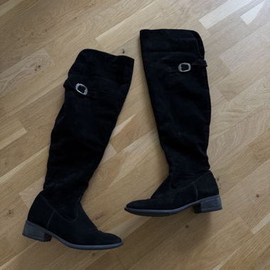 Hohe schwarze Cuissardes Tamaris