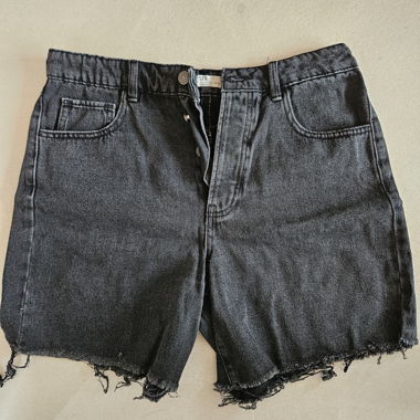 Jeans corti grigio scuro/nero