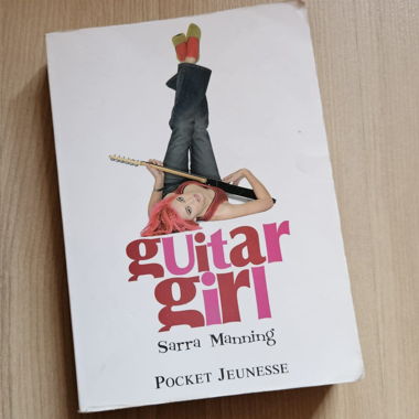 Guitar girl - Sarra Manning 