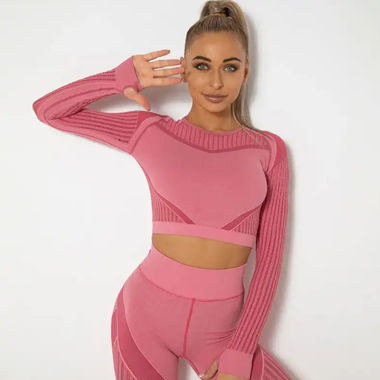 neue anliegende Kunststoff-Top in pink Verfügbar😍