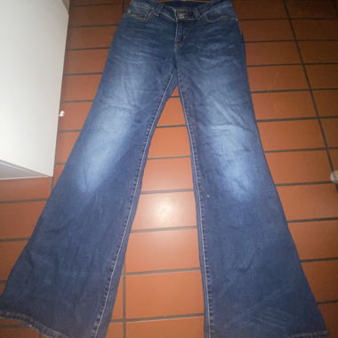 Jeans a gamba larga