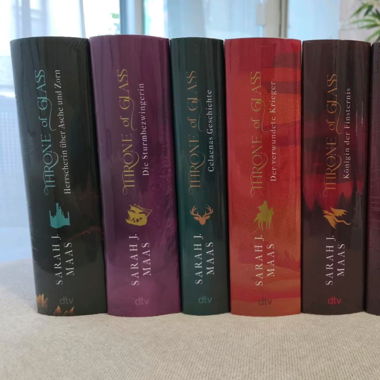 Throne of Glass Book Series - 8 Volumes - New
