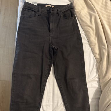 High Waisted Mom Jean 
