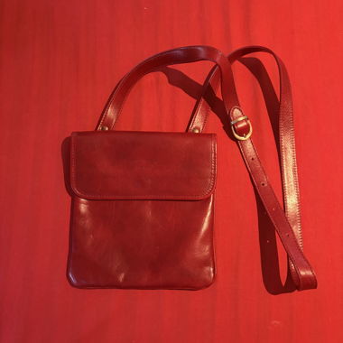 Sac bandoulière en cuir rouge