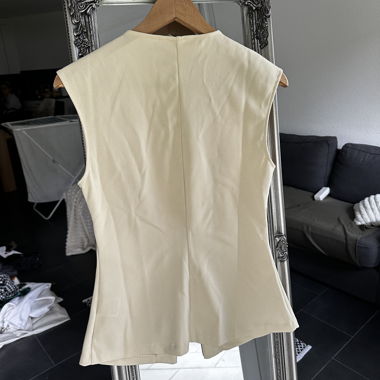 H&M Butter yellow sleeveless button vest