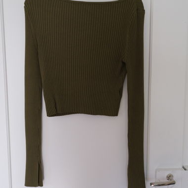 Grüner Pulli
