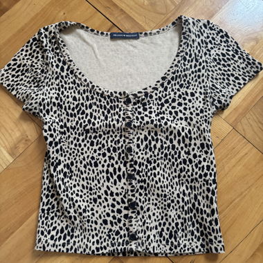 Top Brandy Melville con stampa leopardata