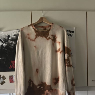 Bleached Pullover