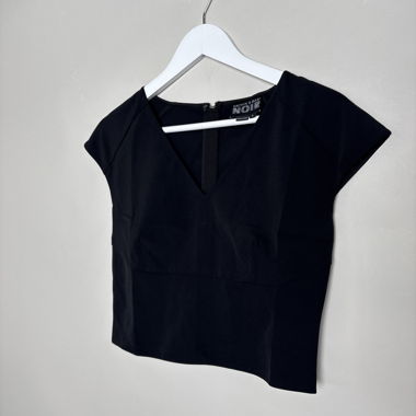Black zip-back top