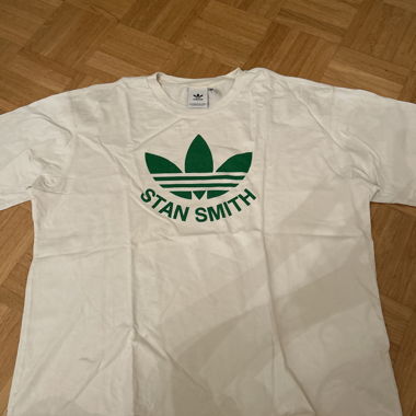 Vintage adidas shirt