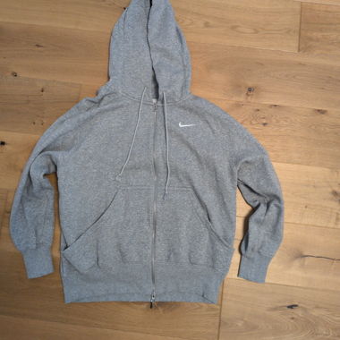 Nike Hoddie grau mit Reissverschluss 