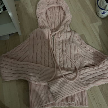 Felpa con cappuccio in maglia rosa