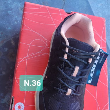 Sport schuhe 