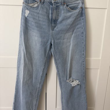 Light Blue Ripped Jeans