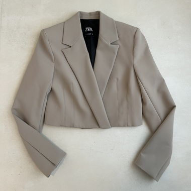 ZARA cropped Blazer beige