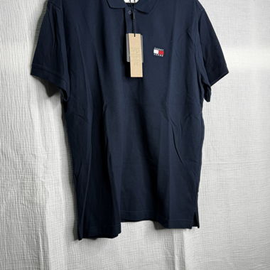 Polo Tommy Jeans Neuf : Élégance Décontractée 