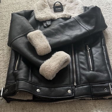 Giacca in ecopelle Pull&Bear con peluche, taglia S