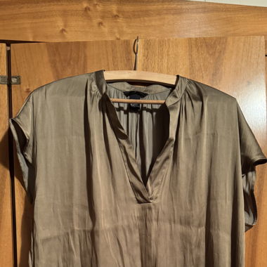 Blusenshirt • Shirt Kurzarm • T-Shirt • Oliv