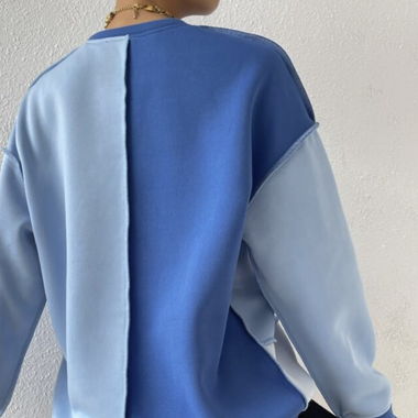 Pull bleu