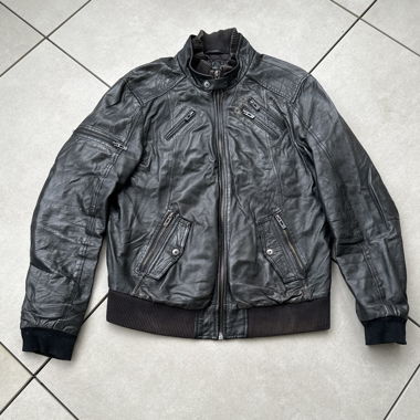 Veste aviateur en cuir noir