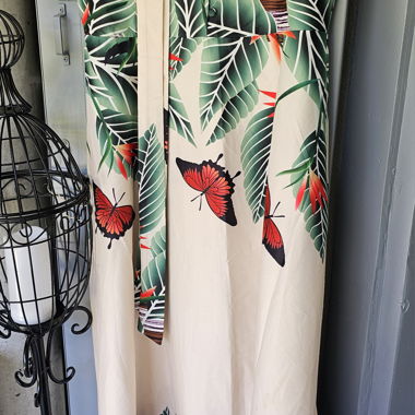 Maxi dress with leaf pattern