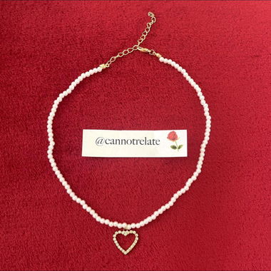 Pearl Choker Necklace with Heart