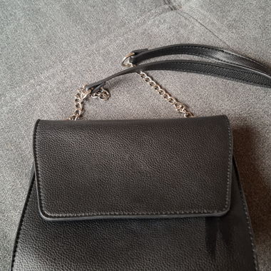 Bella borsa semplice nera