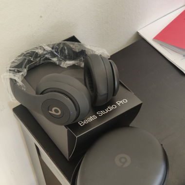Beats studio pro