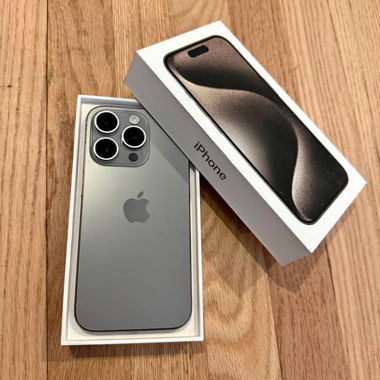 Apple iPhone 15 Pro Natural Titanium