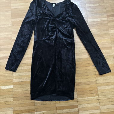 Robe noire en velours