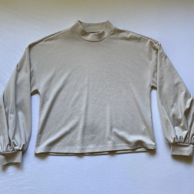 Beiger Pulli