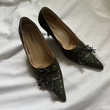 Women’s Kitten Heel Pumps with Heel