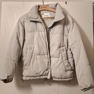 Beige PULL&BEAR gesteppte Jacke