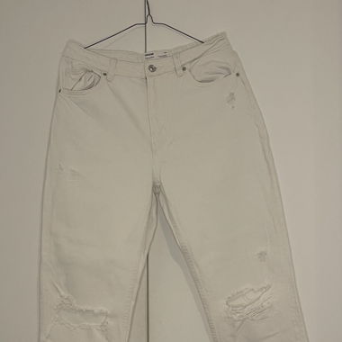 Pantalon MOM bershka 