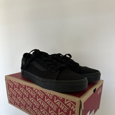 Vans black