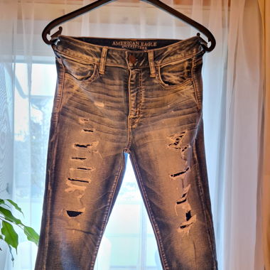 American Eagle Outfitters