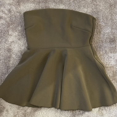 Top marrone svasato di Zara