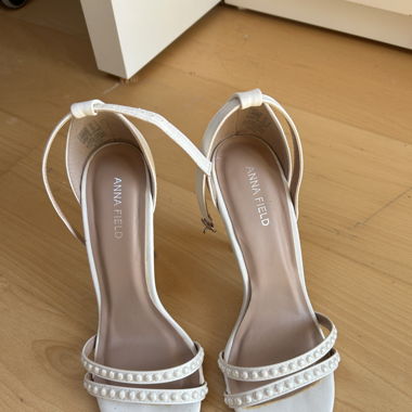 high heels 