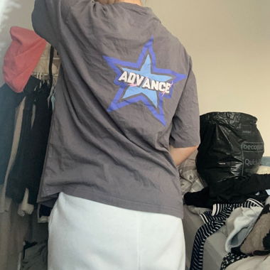 T-Shirt mit stern print hinten