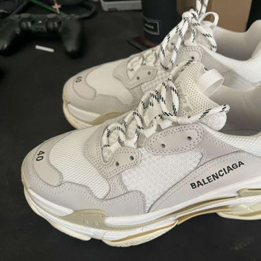 Balenciaga Triple s 