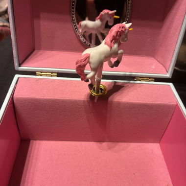 Boîte à bijoux au motif de licorne