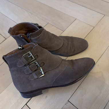 Braune Wildleder-Stiefeletten