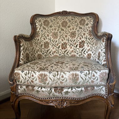 Poltrona Antica con Rivestimento Floreale