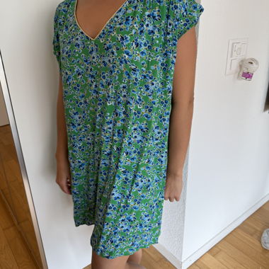 Robe fleurie verte