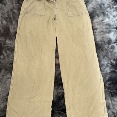 Beige Damenhose Pull&Bear